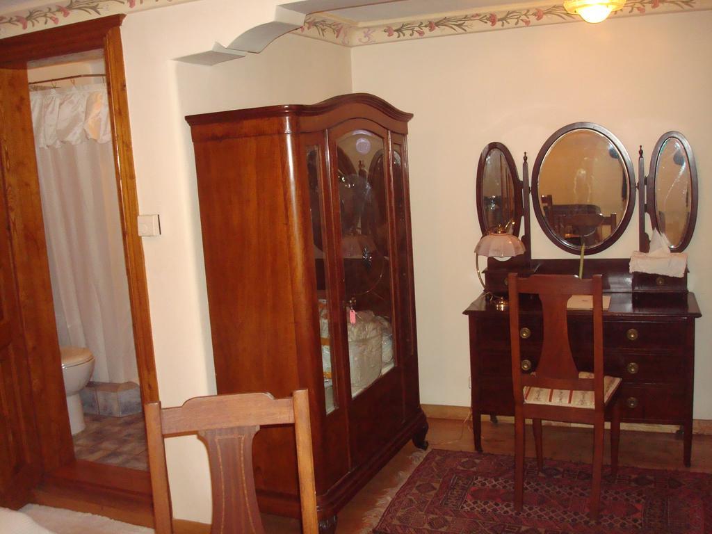 Oikia Alexandrou Traditional Inn Arnaía Esterno foto