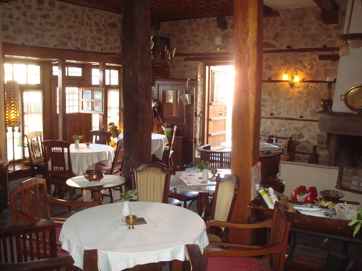 Oikia Alexandrou Traditional Inn Arnaía Esterno foto