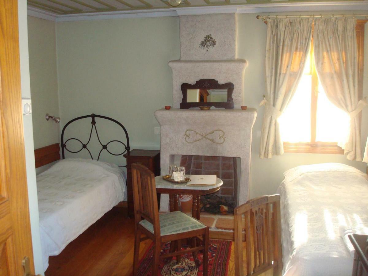 Oikia Alexandrou Traditional Inn Arnaía Esterno foto